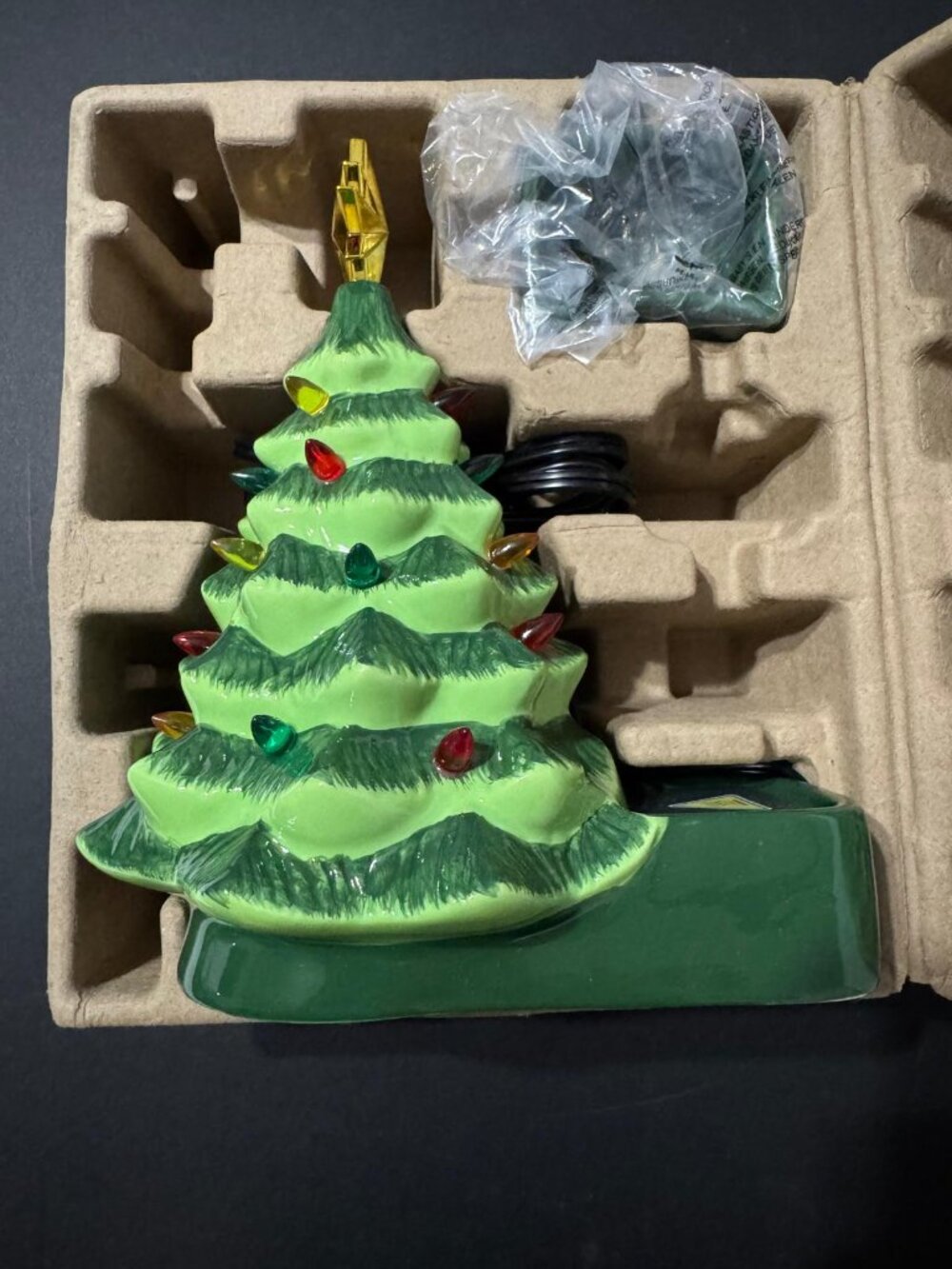 Scentsy Merry Little Christmas Tree Warmer 7" Green Ceramic Christmas
